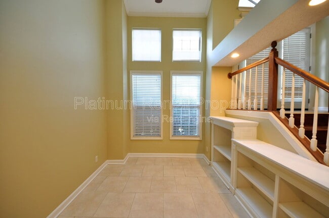 Photo - 2198 Goodwood Blvd SE