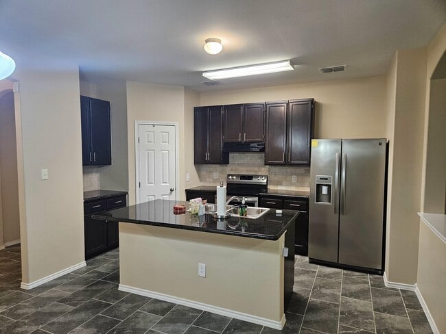 Photo - 5516 Shorthorn Dr