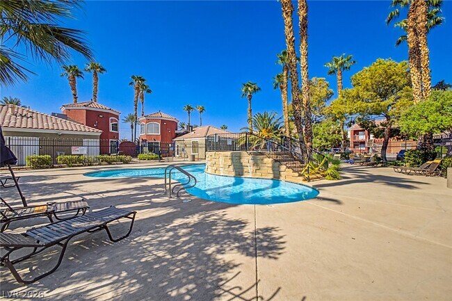 Photo - 4730 E Craig Rd Unit 2096