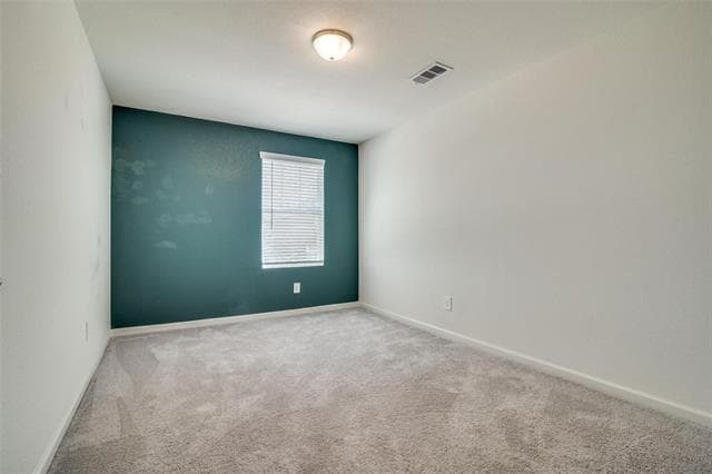 Photo - 731 Yorkshire Dr