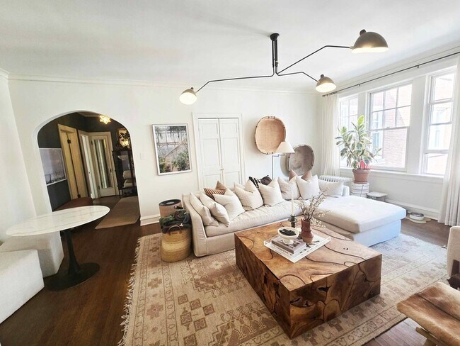 Photo - 736 Hinman Ave Unidad 2E