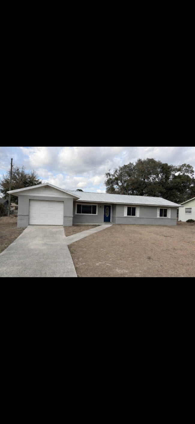 Photo - 5601 SE 3rd Pl