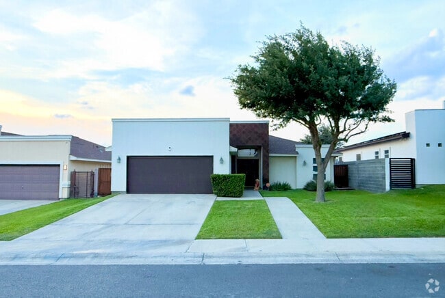Building Photo - 4014 Shahram Dr Rental