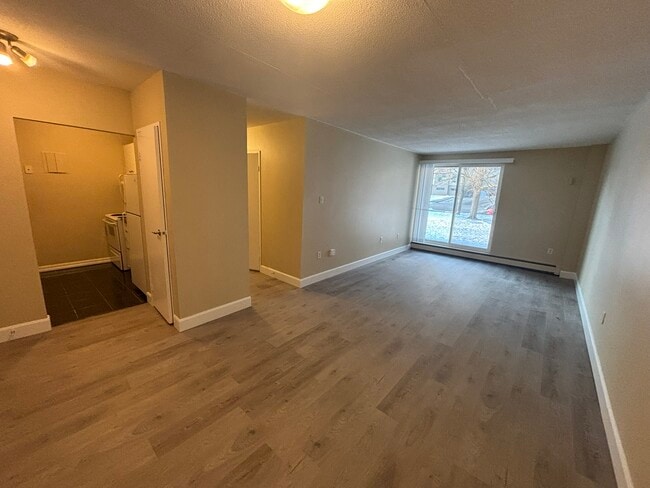 Building Photo - 225-225 Old Carriage Dr Unit 101