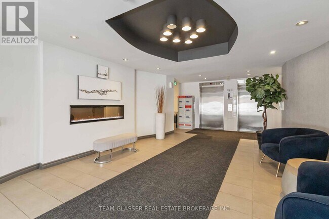 Photo - 560 Proudfoot Ln Unité 106