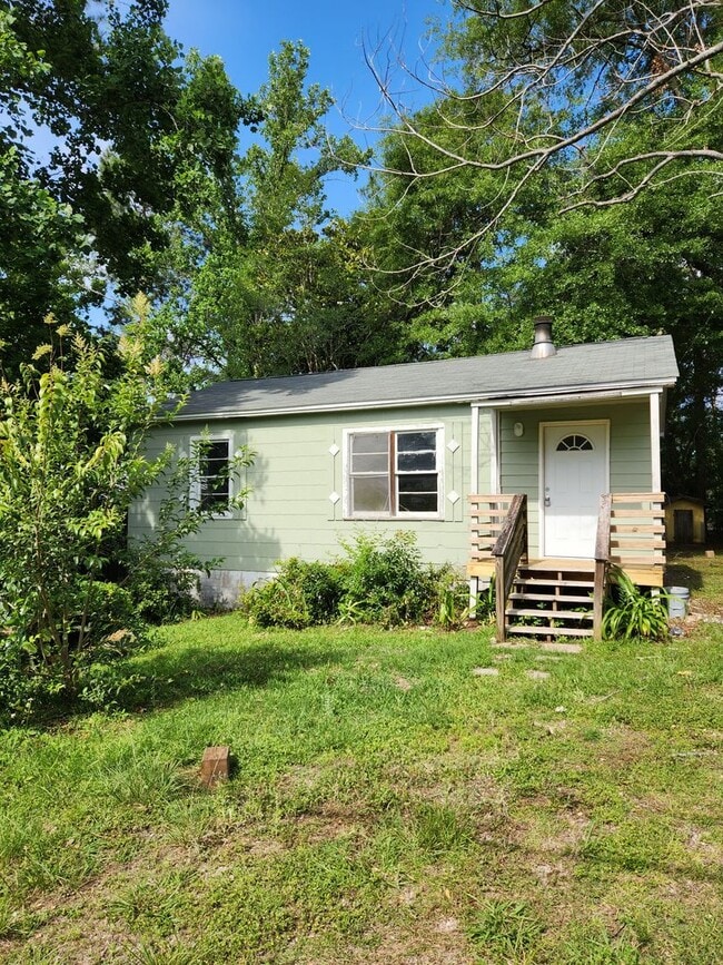 Single Family 2 bed 2 bath - Single Family 2 bed 2 bath House