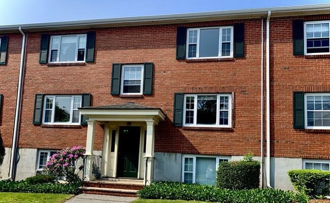 Building Photo - 26 Heath Rd Unit 1