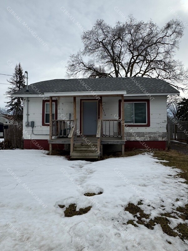Photo - 2516 Bewick St House