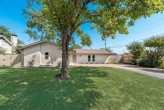 1101 Hadrian Ct