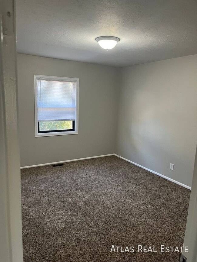 Photo - 2519 Wood Ave