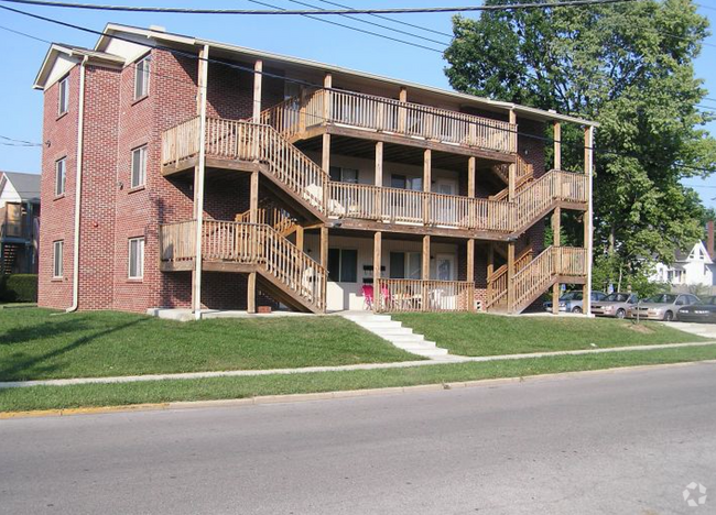 Building Photo - 425 Rose Ln Rental