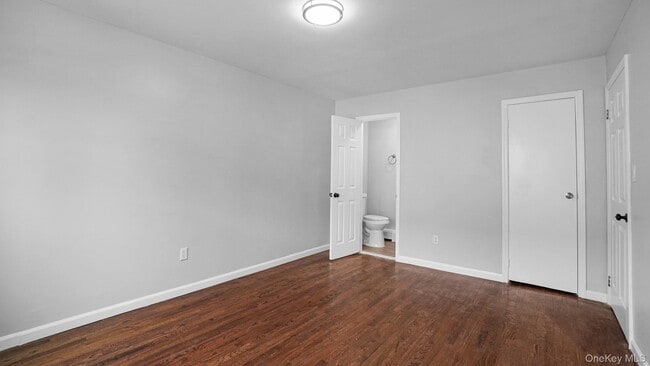 Photo - 146-06 228th St