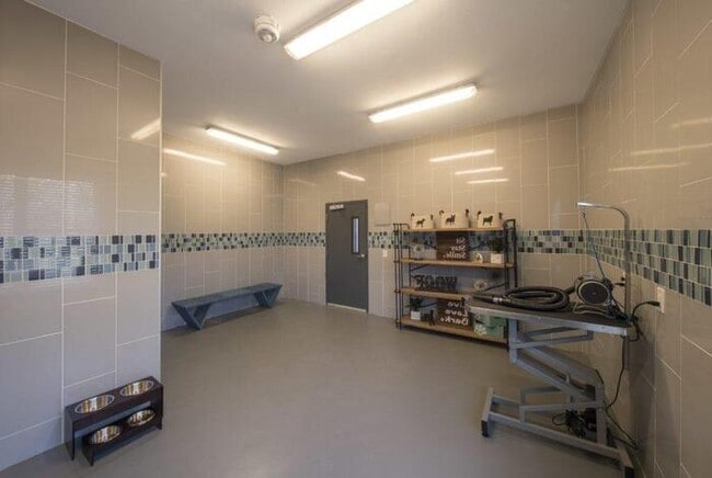 Photo - 7545 E NW Hwy Unit a1