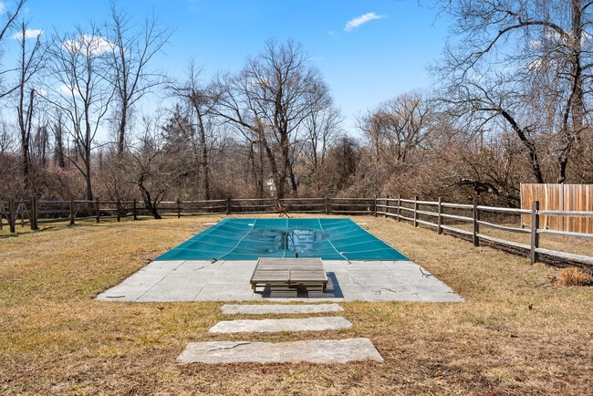 Photo - 112 Chestnut Land Rd