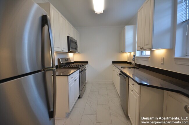 Photo - 41 Auburn St Unit 3