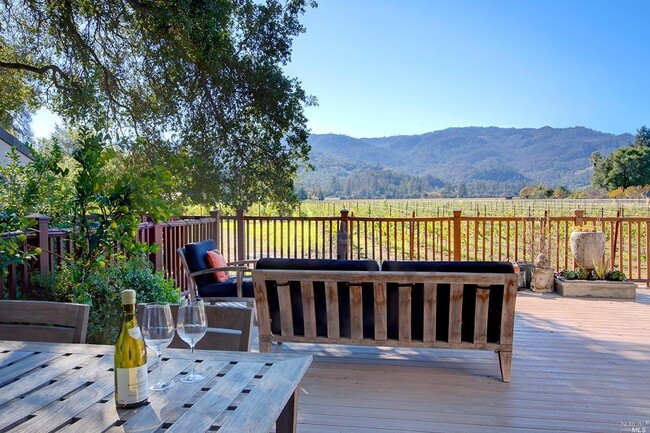 Building Photo - 109 Dahlia St