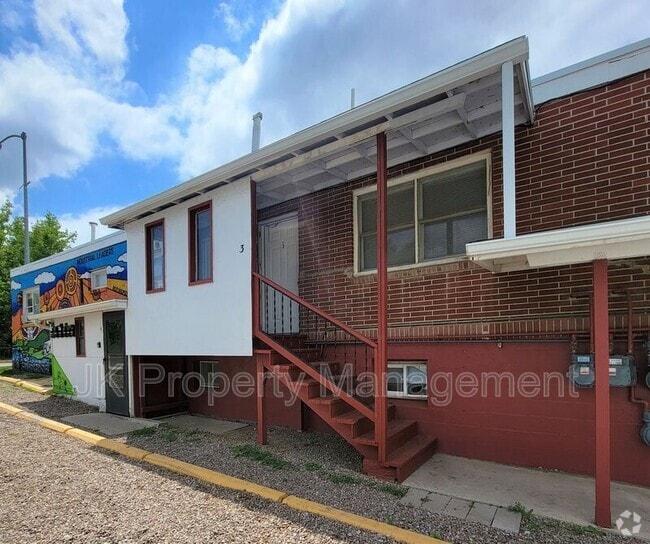 Building Photo - 2027 Smelter Ave NE Rental