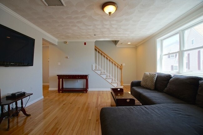 Photo - 13 Endicott St Unit 1