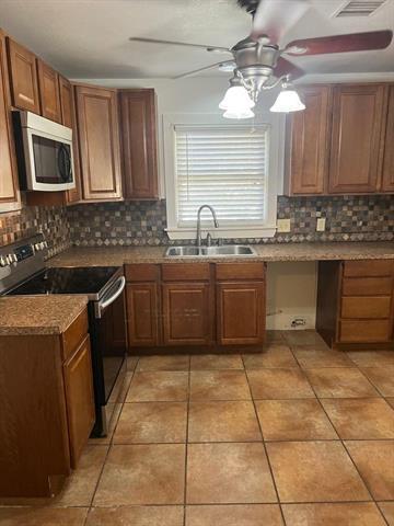 Photo - 1209 Bawcom St