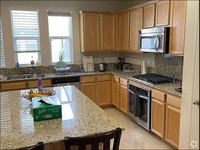 Building Photo - 1530 Neleigh Pl Rental