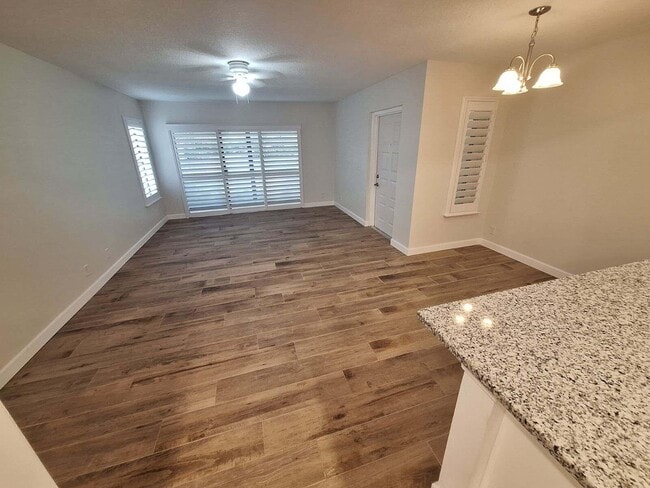 Photo - 1965 SW Silver Pine Way Unit #118 E-1