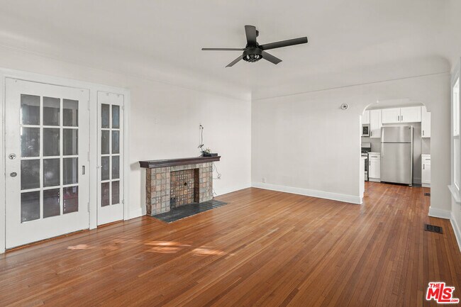 Photo - 1815 Grace Ave