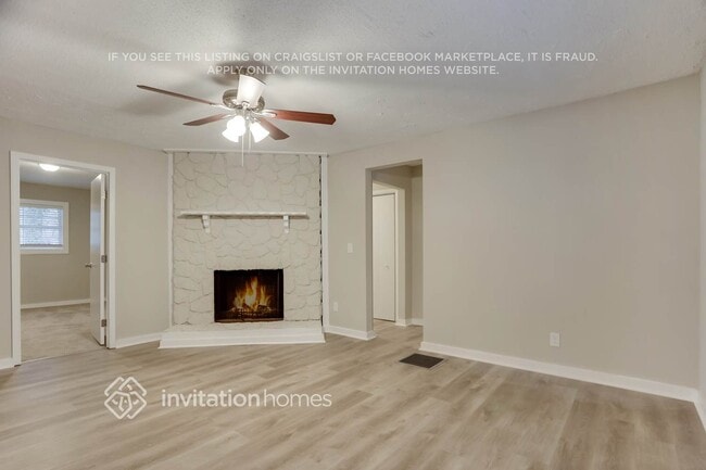 Photo - 992 Washington Rd