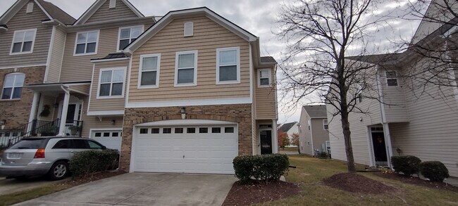 Room in Townhome on Keystone Park Dr - Room in Townhome on Keystone Park Dr