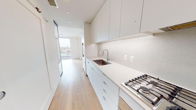 Photo - 37 L St SE