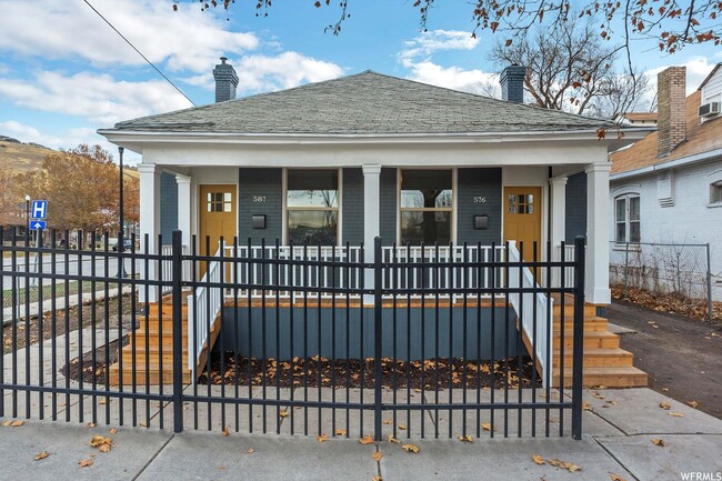 Building Photo - 576 N 400 W Unit 576 N 400 W