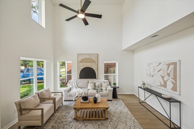 Photo - 6806 Flowermound Dr