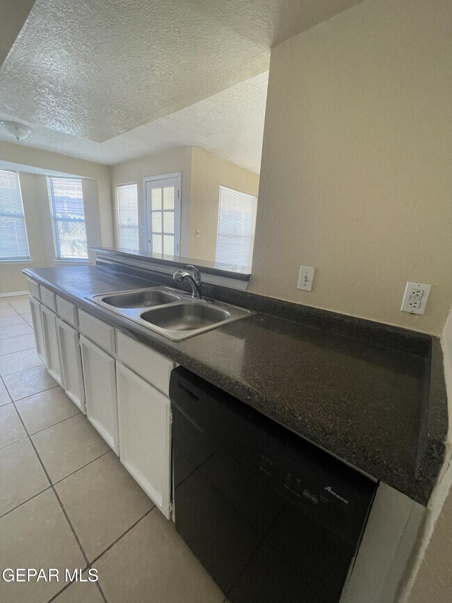 Photo - 13928 Pete La Rue Cir