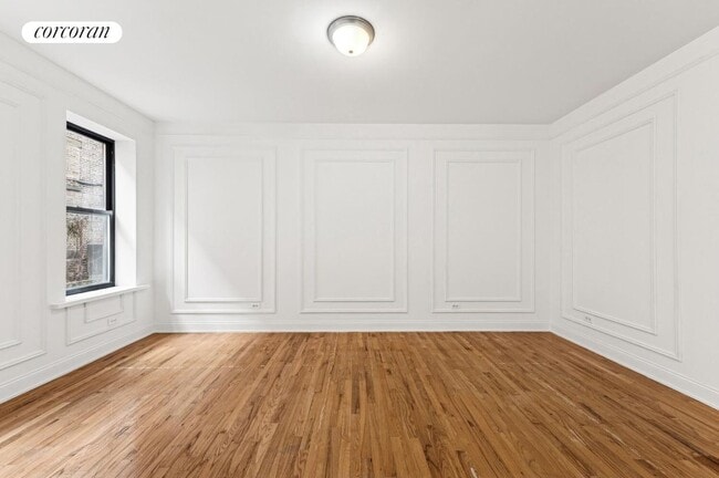 Photo - 114 W 16th St Apartment