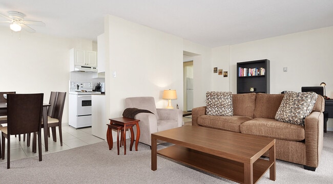 Photo - Marlborough Tower Unit 01004