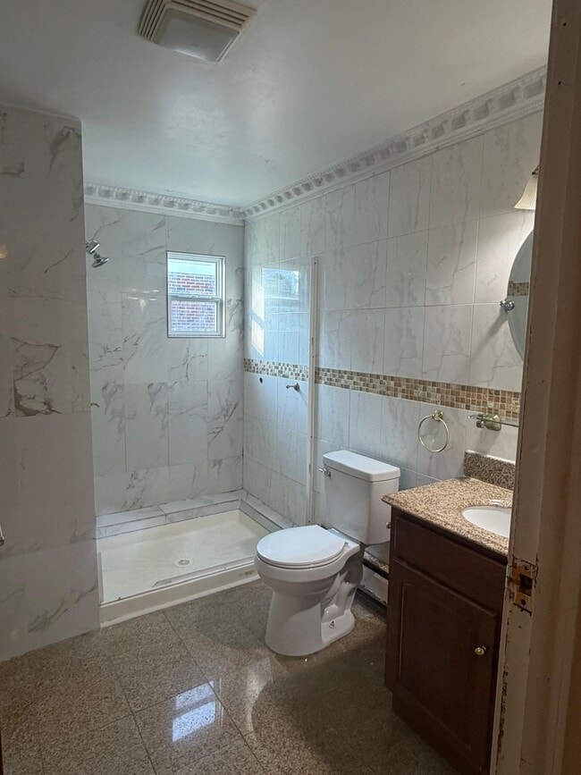 Photo - 3400 Sheidy Ave