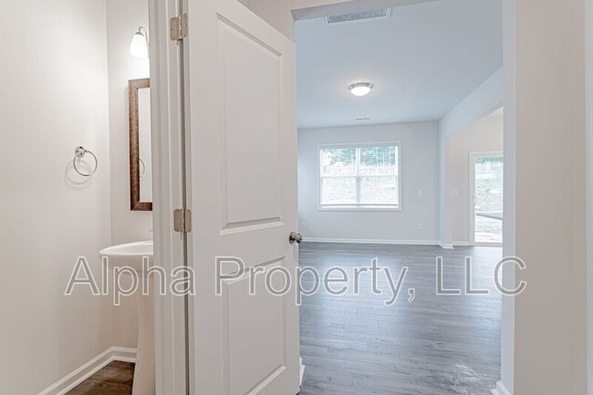 Photo - 25 Apricot Ln