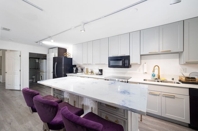 Photo - Beautifully Updated 2 Bedroom Condo with Optional Furniture! Unit 42