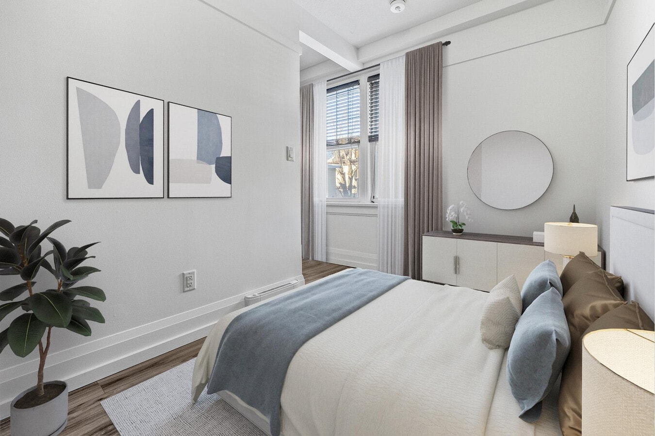 Photo - 48 Weber St W