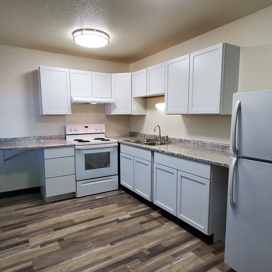 Aberdeen, SD 2-bedroom at Roosevelt Green - Elmwood and Roosevelt Green Apartments