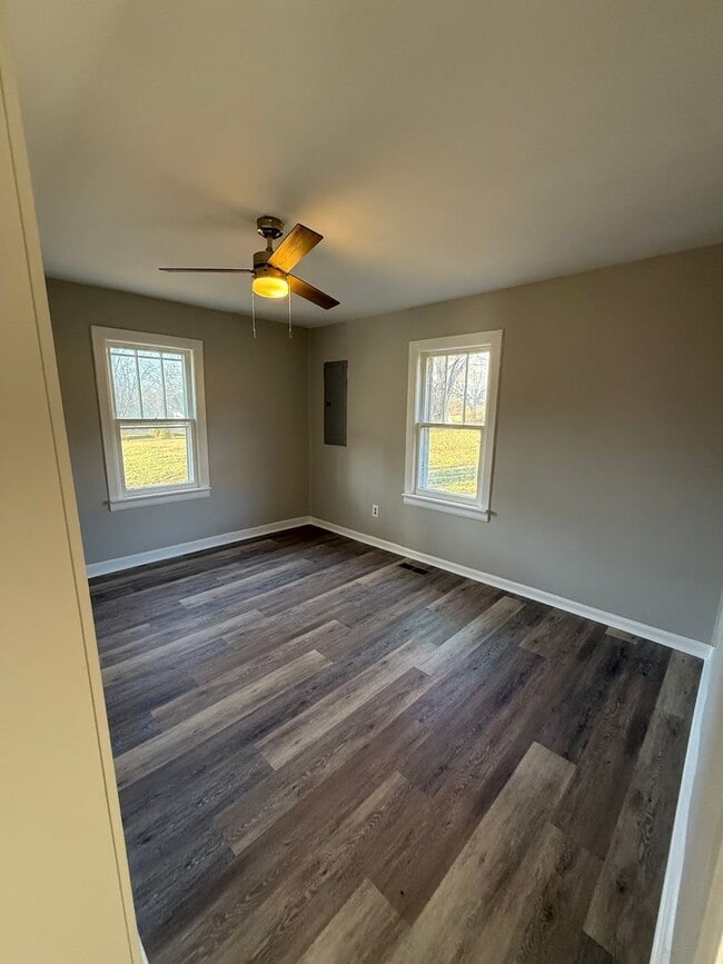 Photo - Updated 2 Bedroom, 1 Bathroom Rental with Bonus Room – Rossville, GA