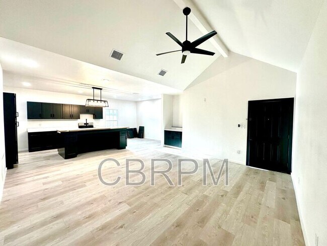 Photo - 2617 47th St