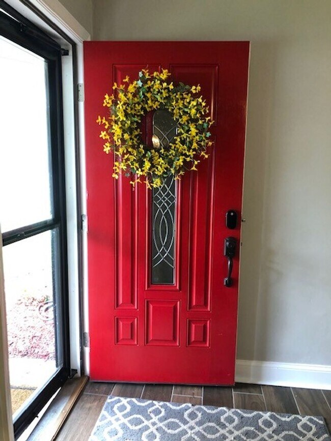 Photo - 3 BED / 2 BATH SINGLE FAMILY