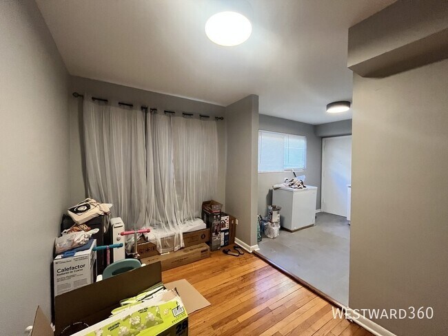 Photo - 1624 W Touhy Ave Unit 1B