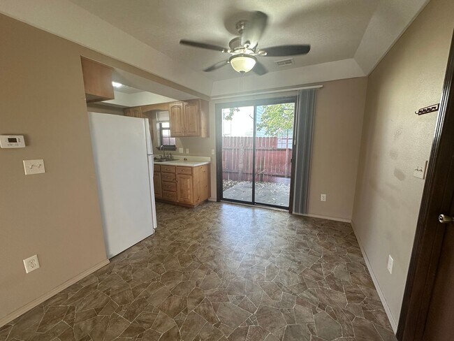 Photo - 1107 St Louis Ave