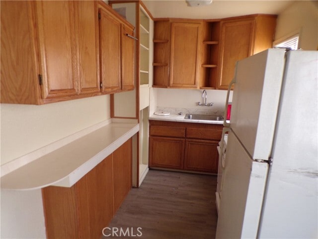 Building Photo - 845 E 6th St Unit 16