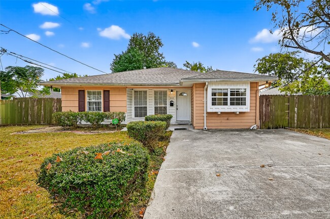 Photo - 1111 Choate Cir