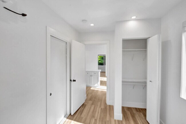 Photo - 1260 SW 4th St Unit 3