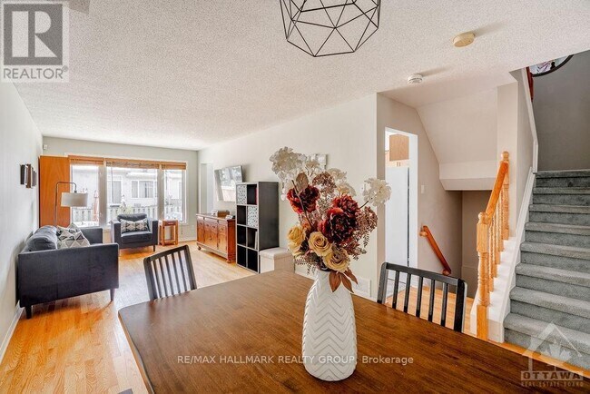 Photo - 13 Upney Dr