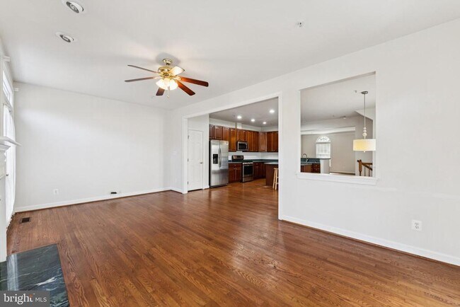 Photo - 12423 Falconbridge Dr