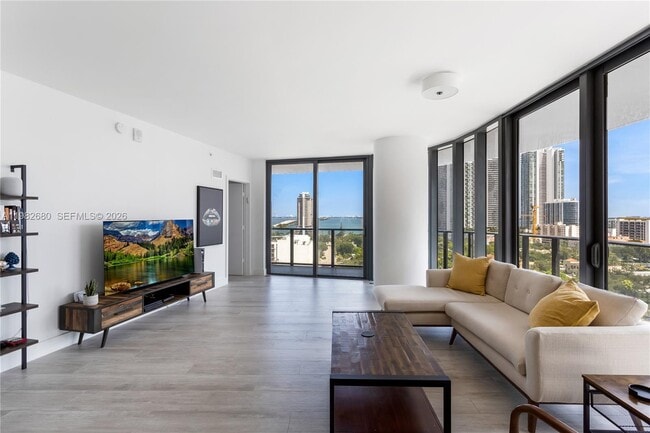 Building Photo - 121 NE 34th St Unit 1204